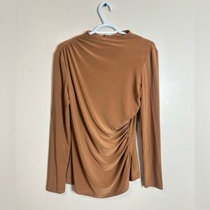 Frank Lyman Womenโs Tan Ruched Long Sleeve Top Size 10 Elegant Blouse